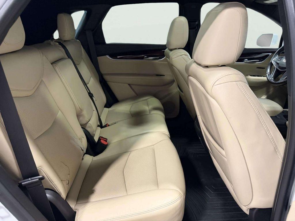 Cadillac XT5 AWD 4dr Luxury 2017