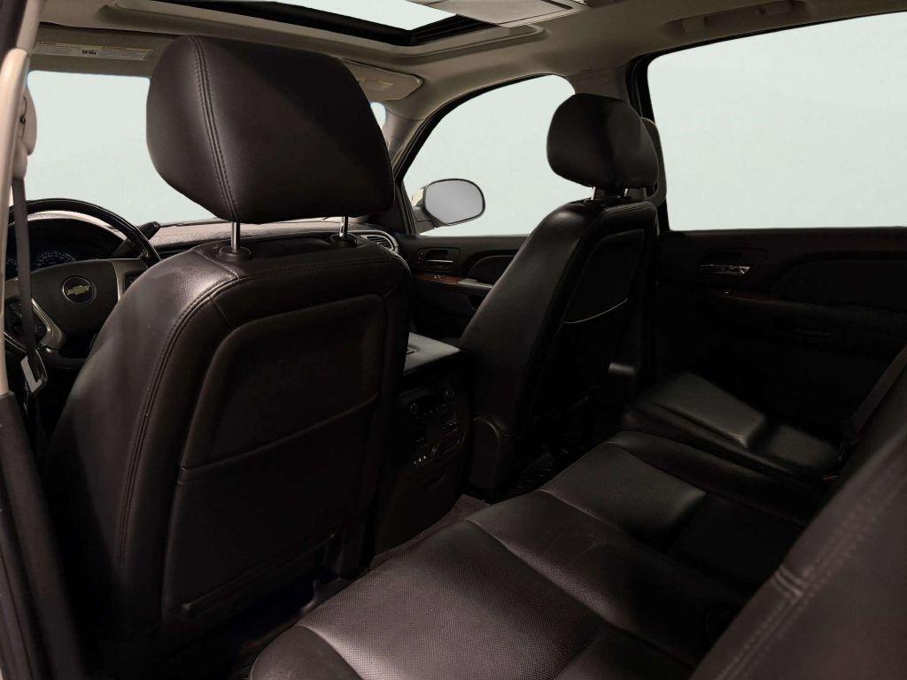 Chevrolet Avalanche 4WD Crew Cab LTZ 2012