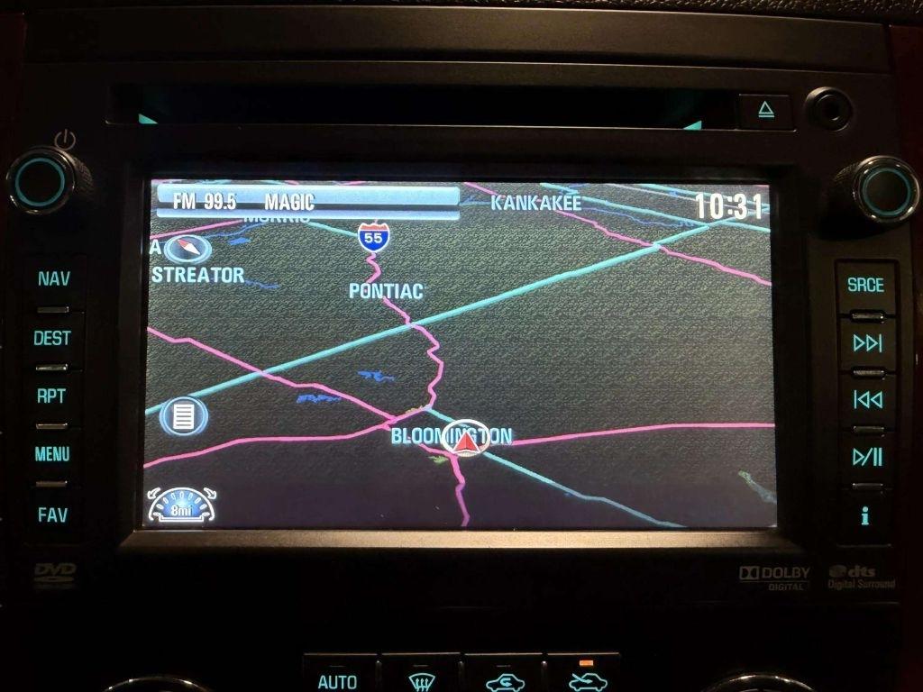 Chevrolet Avalanche 4WD Crew Cab LTZ 2012