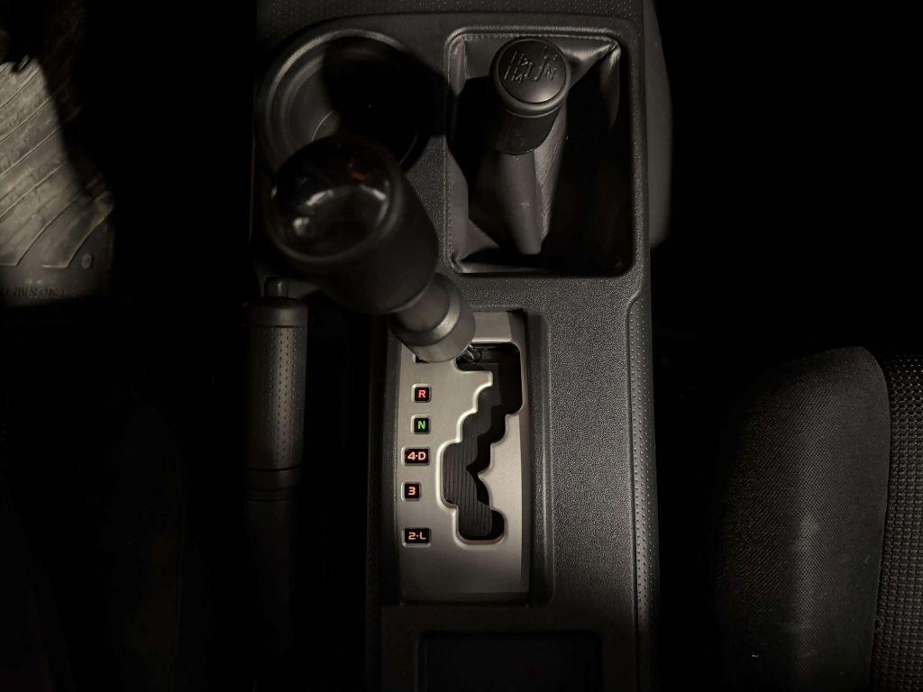 Toyota FJ Cruiser 4WD 4dr Man (Natl) 2014