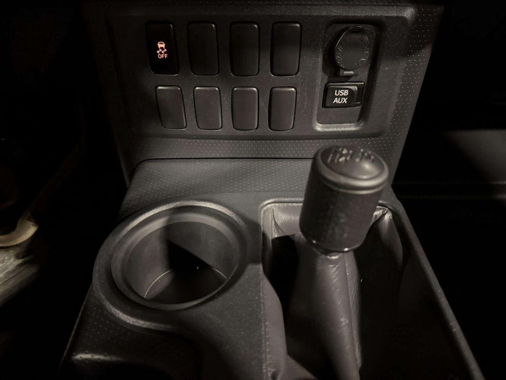 Toyota FJ Cruiser 4WD 4dr Man (Natl) 2014