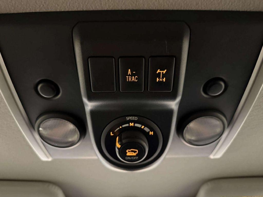 Toyota FJ Cruiser 4WD 4dr Man (Natl) 2014
