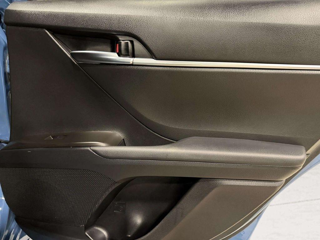 Toyota Camry SE Auto AWD (Natl) 2023