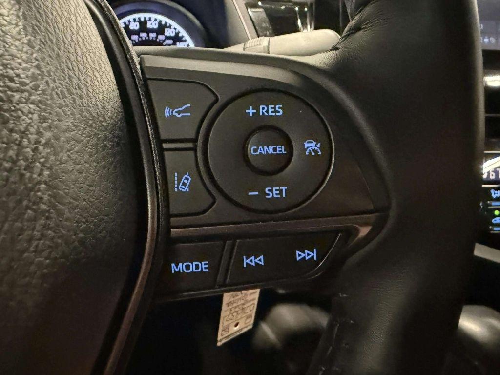 Toyota Camry SE Auto AWD (Natl) 2023