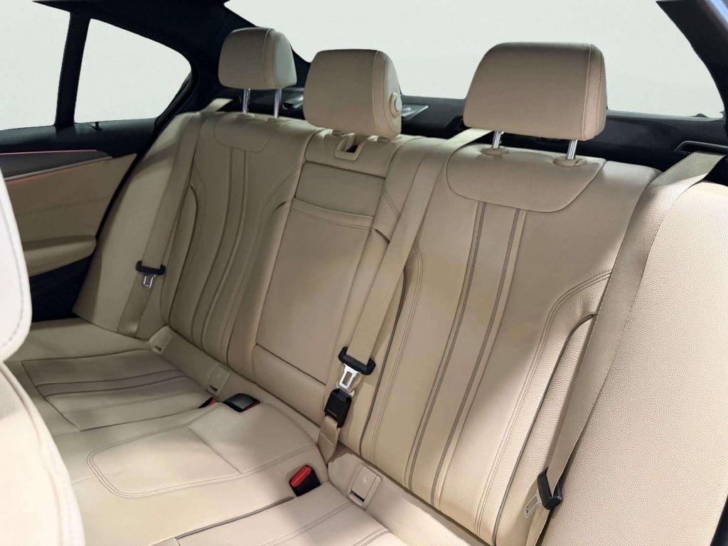 BMW 5 Series 530i xDrive Sedan 2019