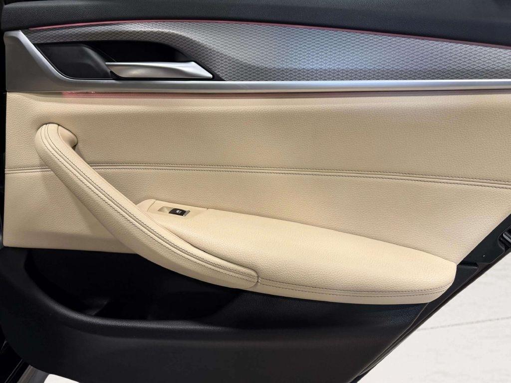 BMW 5 Series 530i xDrive Sedan 2019