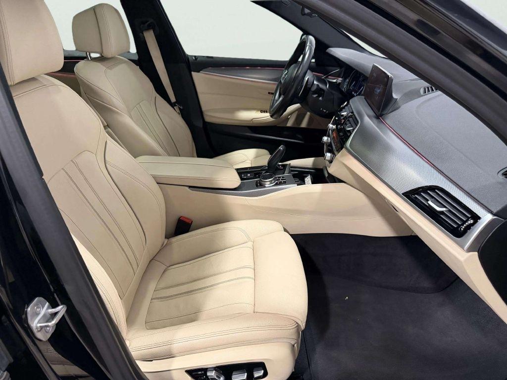 BMW 5 Series 530i xDrive Sedan 2019