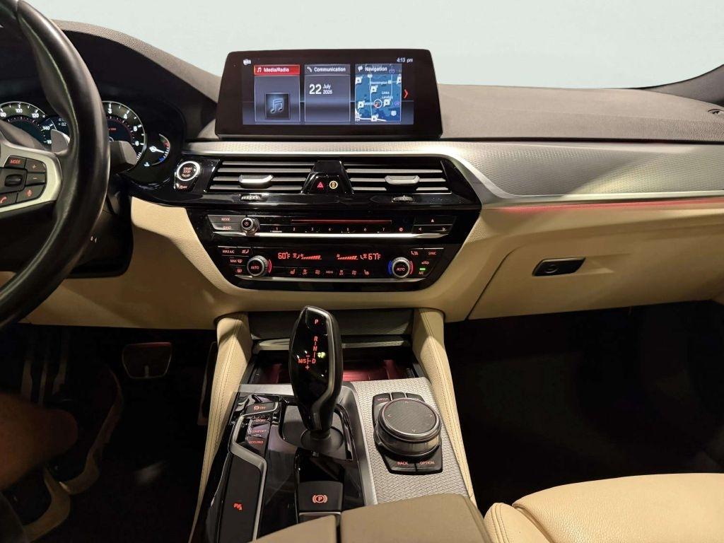 BMW 5 Series 530i xDrive Sedan 2019
