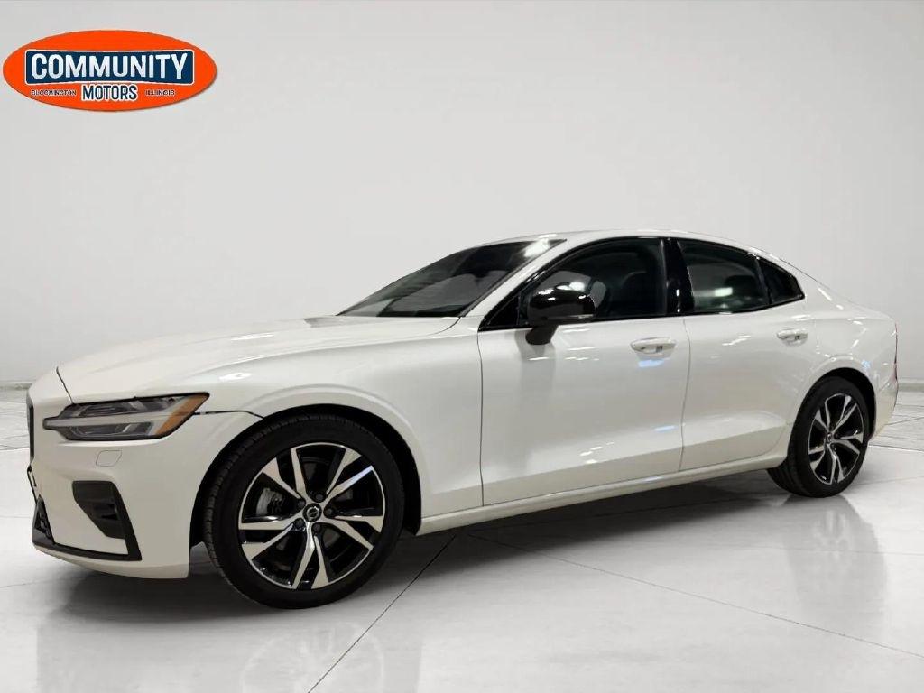 Volvo S60 B5 FWD Core 2025