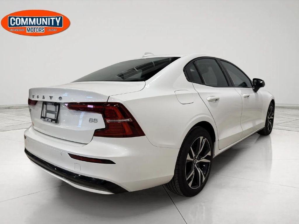 Volvo S60 B5 FWD Core 2025