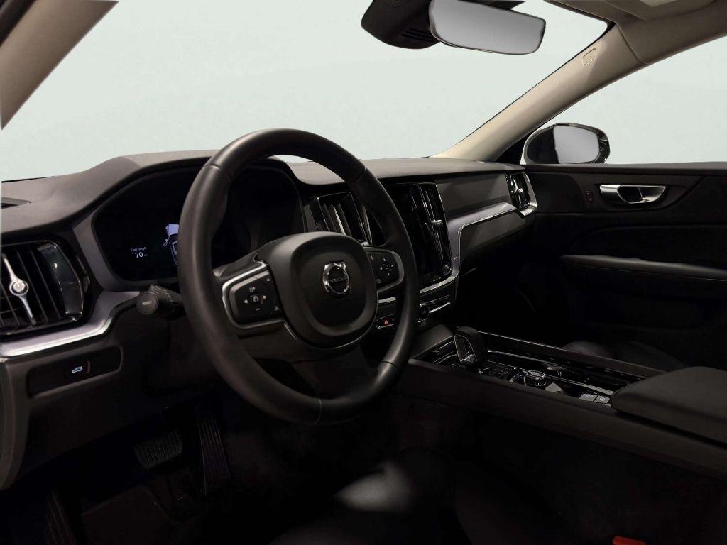 Volvo S60 B5 FWD Core 2025
