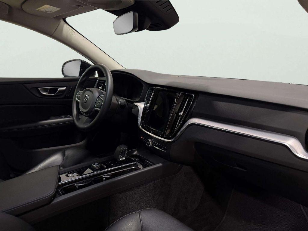 Volvo S60 B5 FWD Core 2025