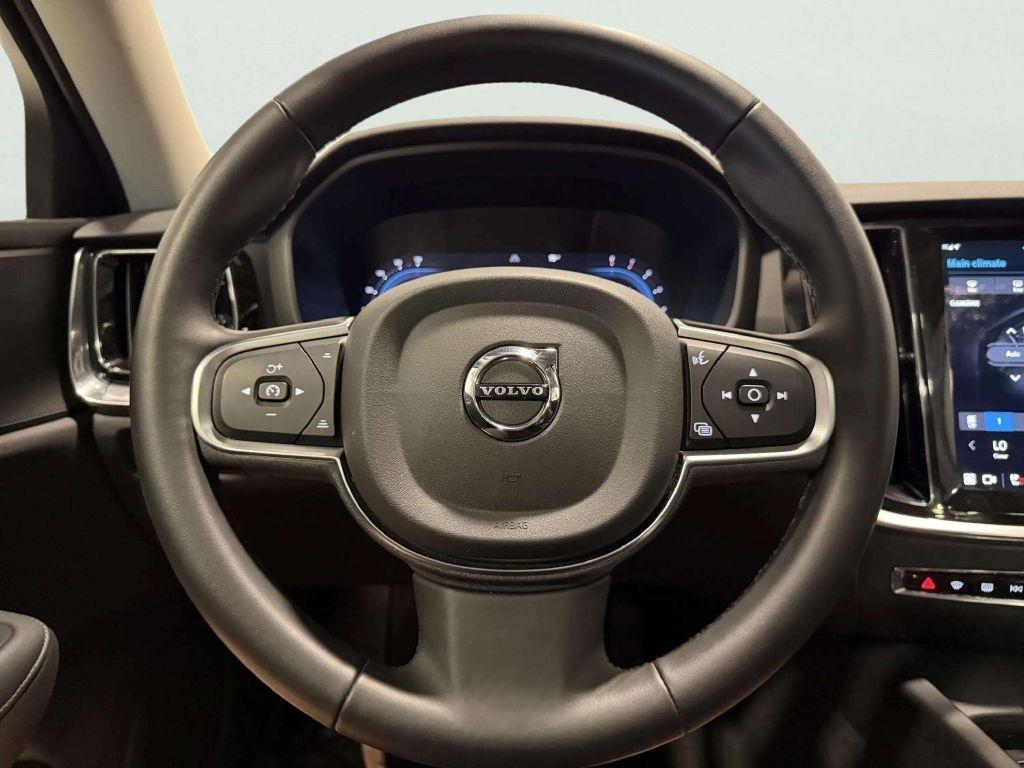 Volvo S60 B5 FWD Core 2025
