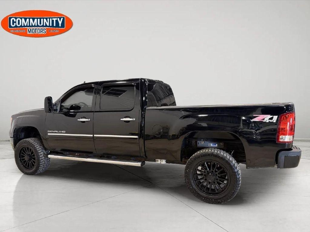 GMC Sierra 2500HD 4WD Crew Cab 153.7" Denali 2013