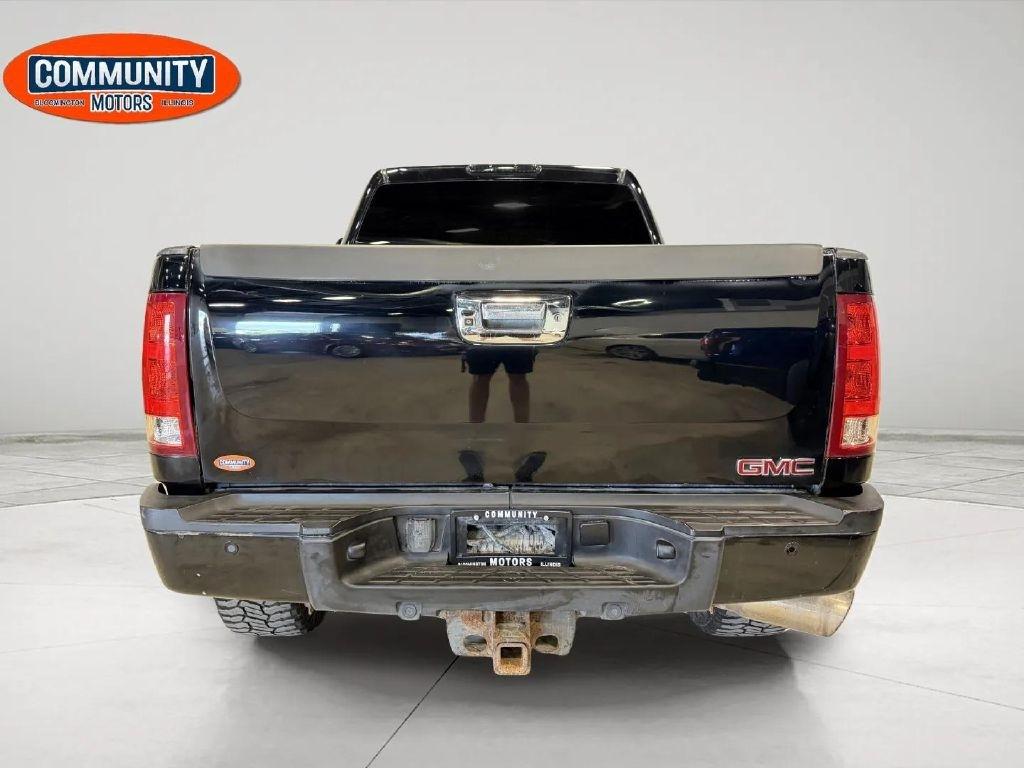 GMC Sierra 2500HD 4WD Crew Cab 153.7" Denali 2013