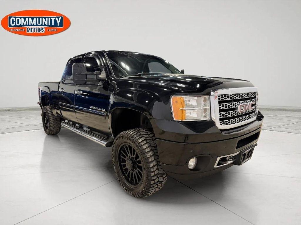 GMC Sierra 2500HD 4WD Crew Cab 153.7" Denali 2013