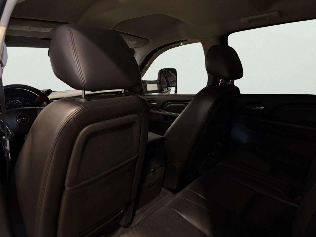 GMC Sierra 2500HD 4WD Crew Cab 153.7" Denali 2013