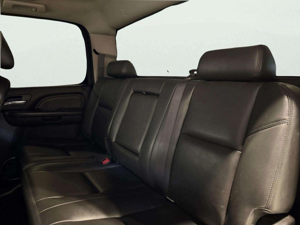 GMC Sierra 2500HD 4WD Crew Cab 153.7" Denali 2013
