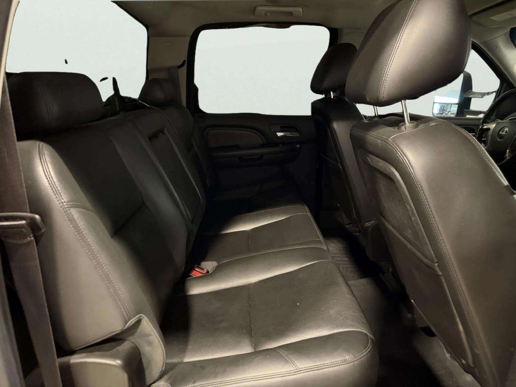 GMC Sierra 2500HD 4WD Crew Cab 153.7" Denali 2013