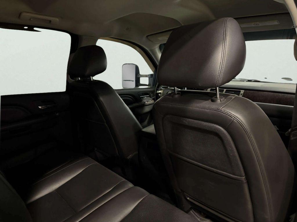 GMC Sierra 2500HD 4WD Crew Cab 153.7" Denali 2013