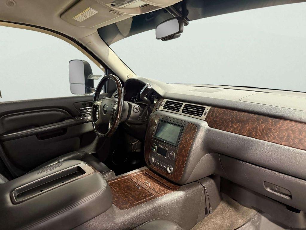 GMC Sierra 2500HD 4WD Crew Cab 153.7" Denali 2013