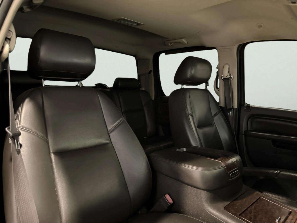 GMC Sierra 2500HD 4WD Crew Cab 153.7" Denali 2013