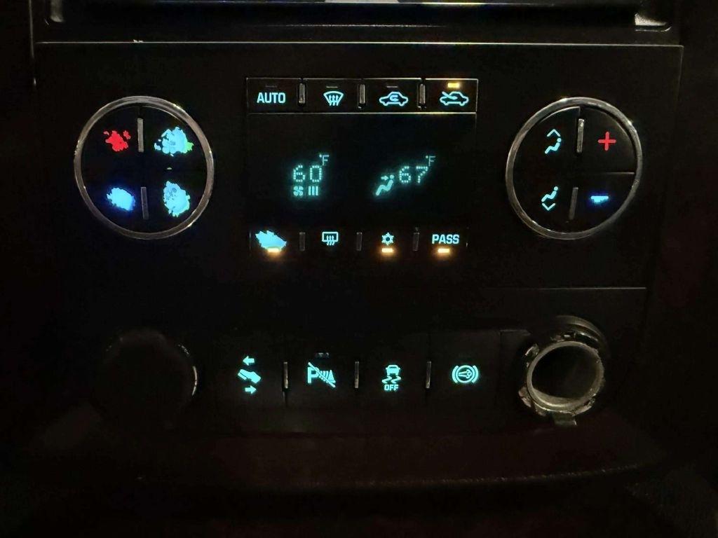 GMC Sierra 2500HD 4WD Crew Cab 153.7" Denali 2013