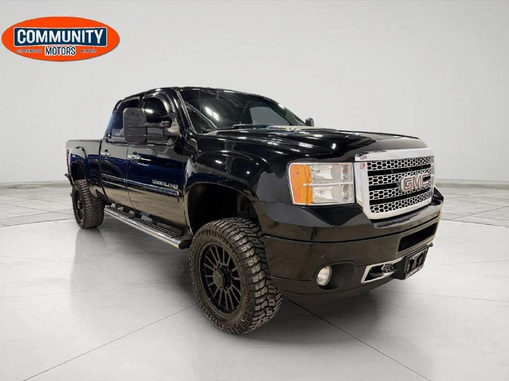 GMC Sierra 2500HD 4WD Crew Cab 153.7" Denali 2013