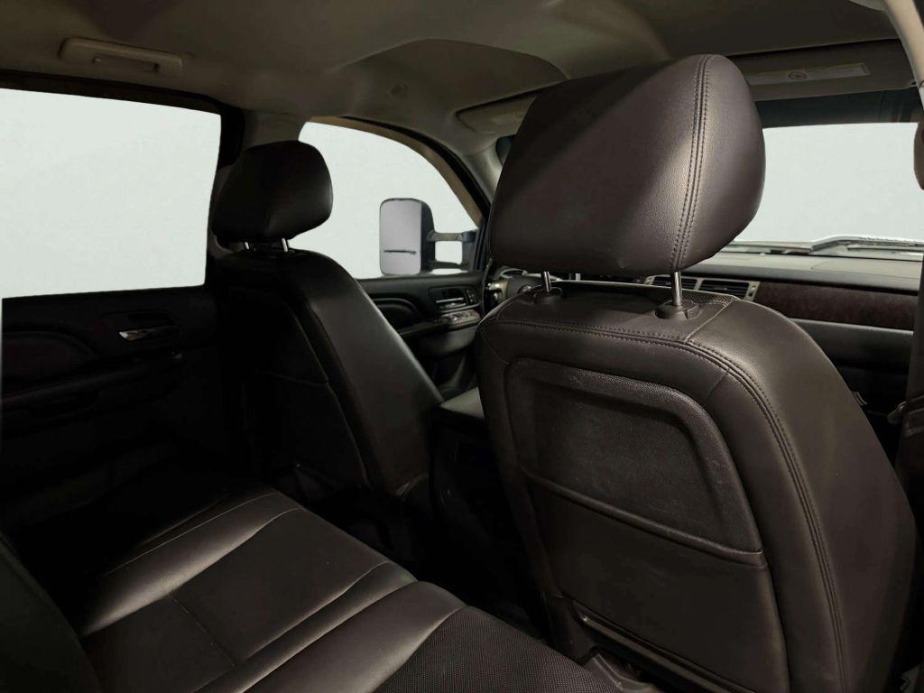 GMC Sierra 2500HD 4WD Crew Cab 153.7" Denali 2013