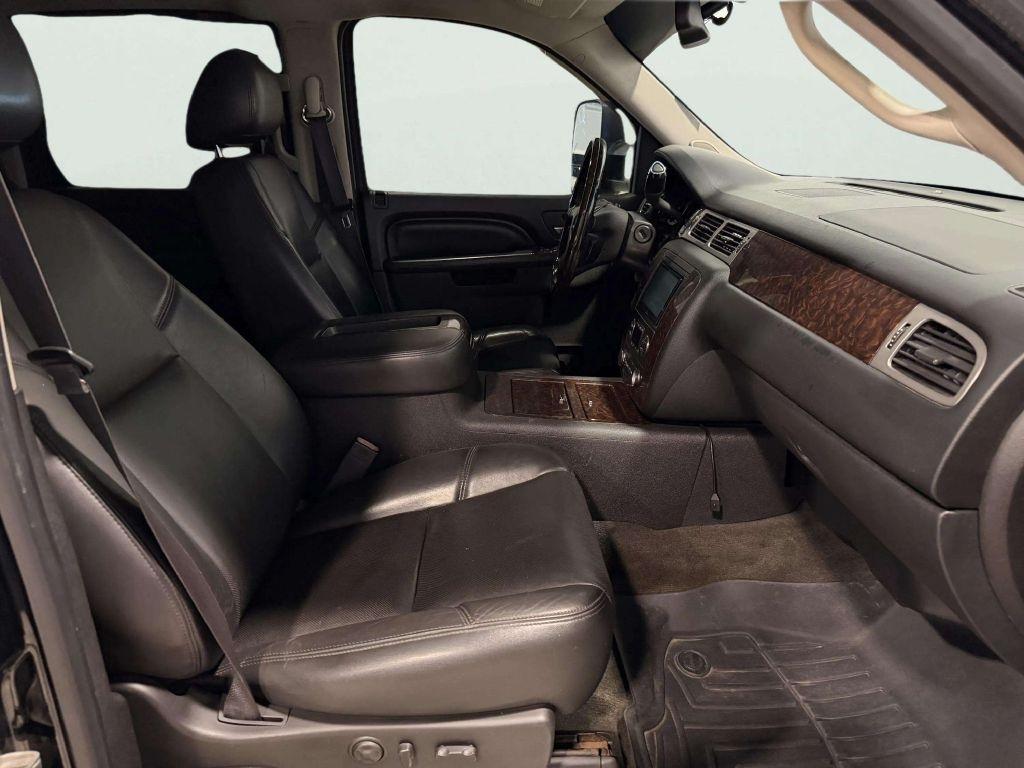 GMC Sierra 2500HD 4WD Crew Cab 153.7" Denali 2013
