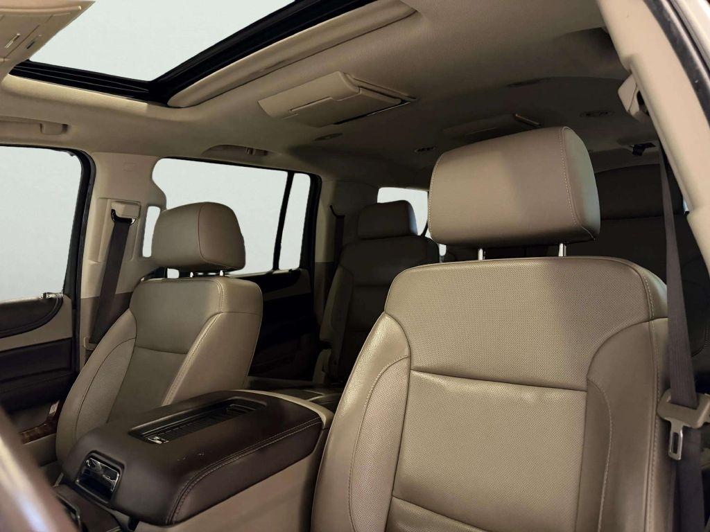 Chevrolet Suburban 4WD 4dr 1500 Premier 2018