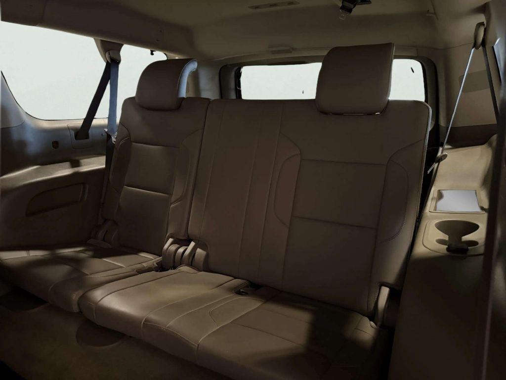 Chevrolet Suburban 4WD 4dr 1500 Premier 2018