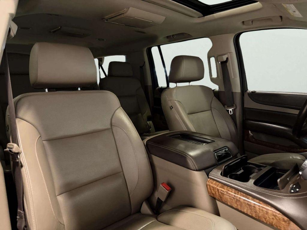 Chevrolet Suburban 4WD 4dr 1500 Premier 2018