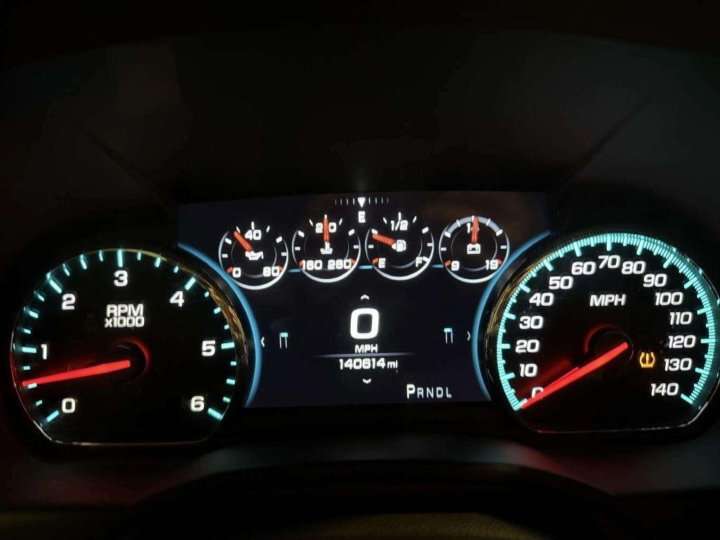 Chevrolet Suburban 4WD 4dr 1500 Premier 2018