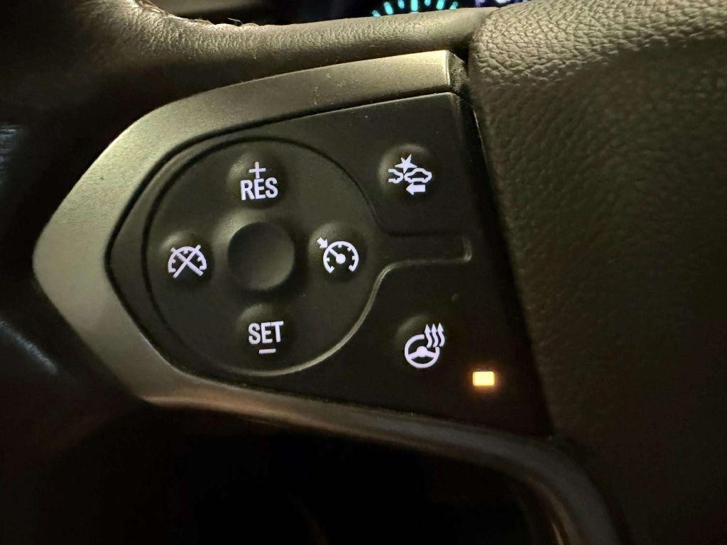 Chevrolet Suburban 4WD 4dr 1500 Premier 2018