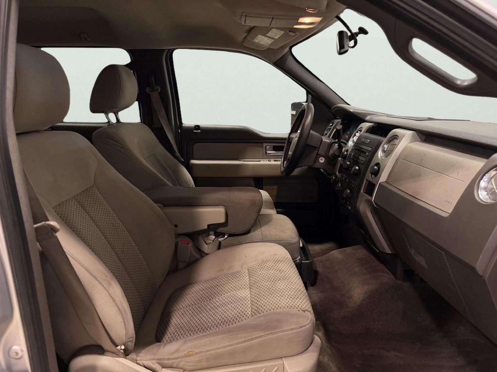 Ford F-150 4WD SuperCrew 145" XLT 2010