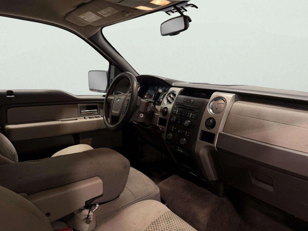 Ford F-150 4WD SuperCrew 145" XLT 2010