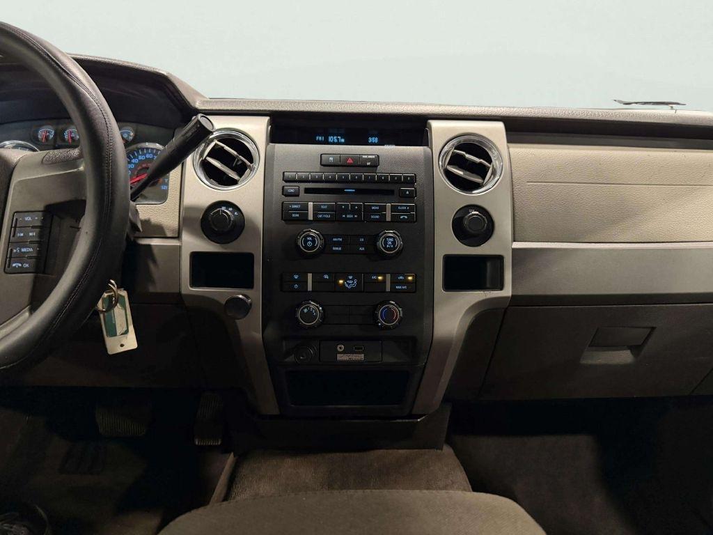 Ford F-150 4WD SuperCrew 145" XLT 2010