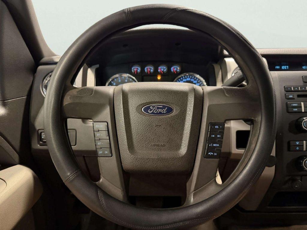 Ford F-150 4WD SuperCrew 145" XLT 2010
