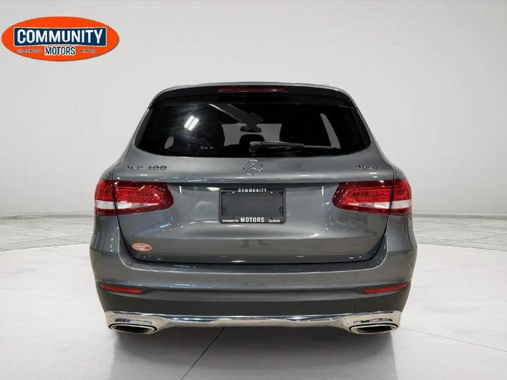 Mercedes-Benz GLC GLC 300 4MATIC SUV 2017