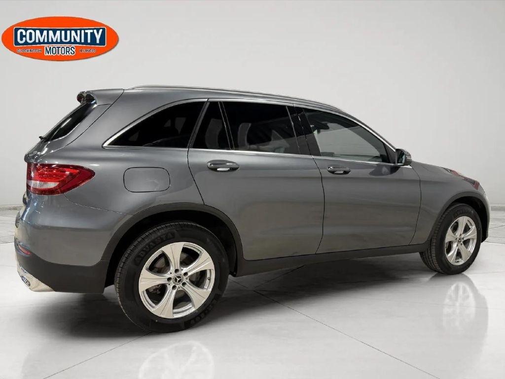 Mercedes-Benz GLC GLC 300 4MATIC SUV 2017