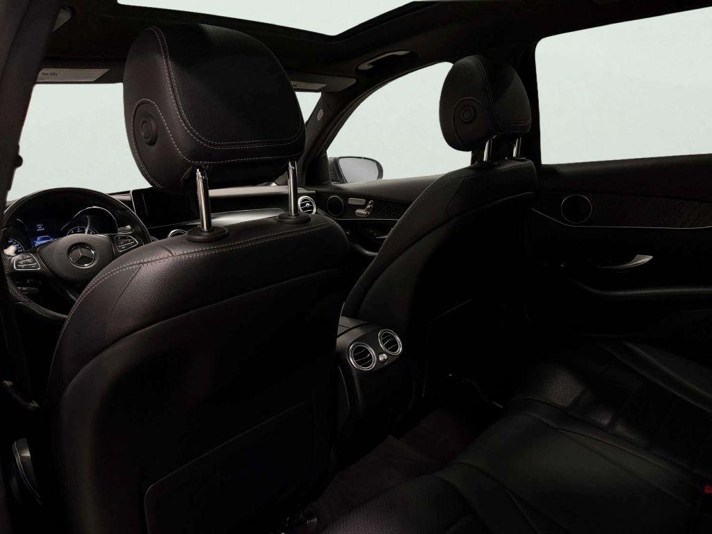 Mercedes-Benz GLC GLC 300 4MATIC SUV 2017
