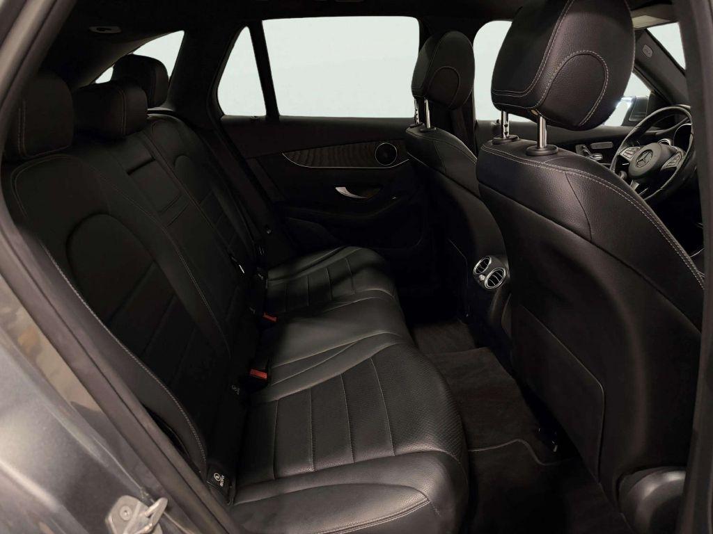 Mercedes-Benz GLC GLC 300 4MATIC SUV 2017