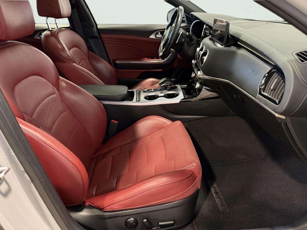 Kia Stinger GT2 AWD 2022
