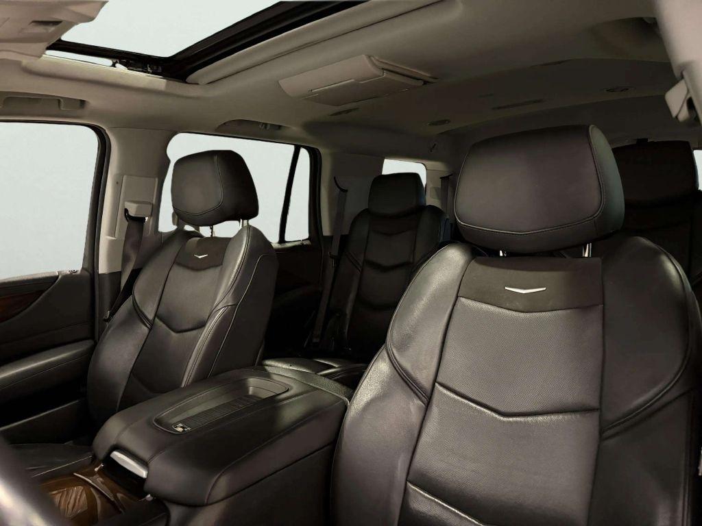 Cadillac Escalade 4WD 4dr Premium Luxury 2018