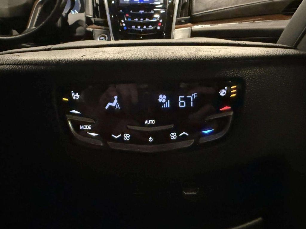 Cadillac Escalade 4WD 4dr Premium Luxury 2018