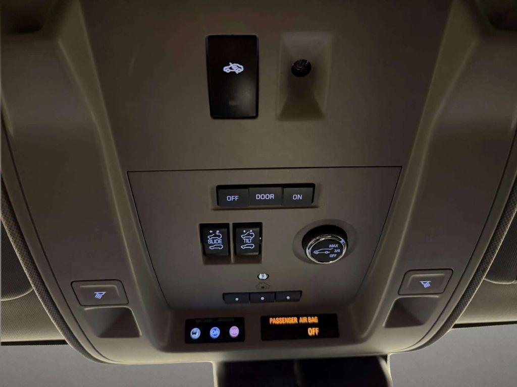 Cadillac Escalade 4WD 4dr Premium Luxury 2018
