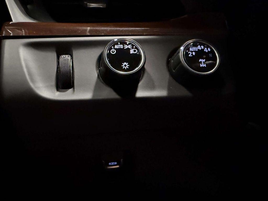 Cadillac Escalade 4WD 4dr Premium Luxury 2018