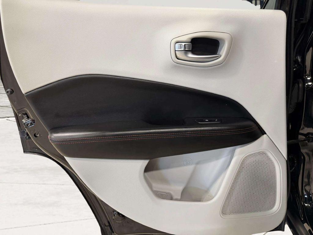 Jeep Compass Limited FWD 2020