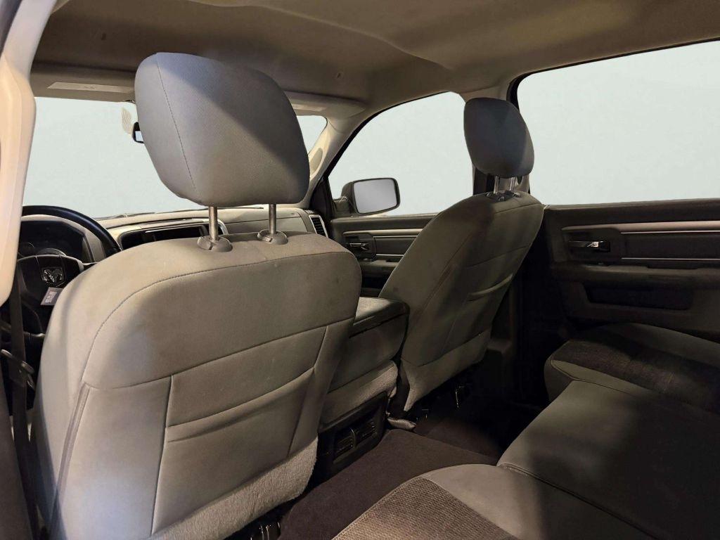 RAM 1500 Classic Big Horn 4x4 Crew Cab 6'4" Box 2019